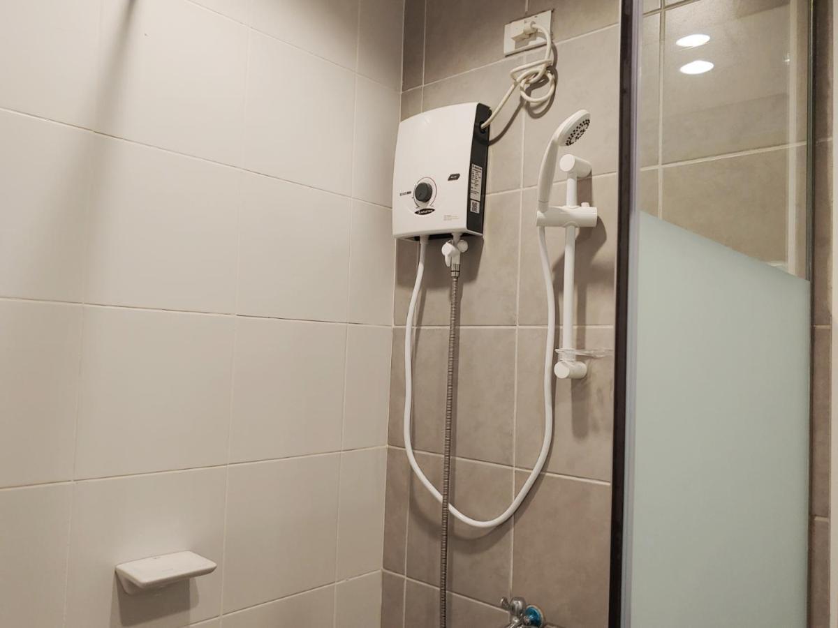 Kaizen Suites Manila Esterno foto