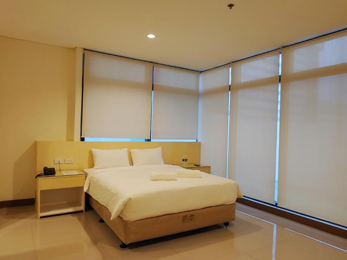 Kaizen Suites Manila Esterno foto