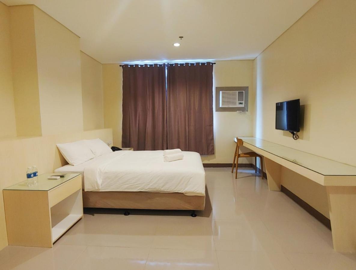 Kaizen Suites Manila Esterno foto