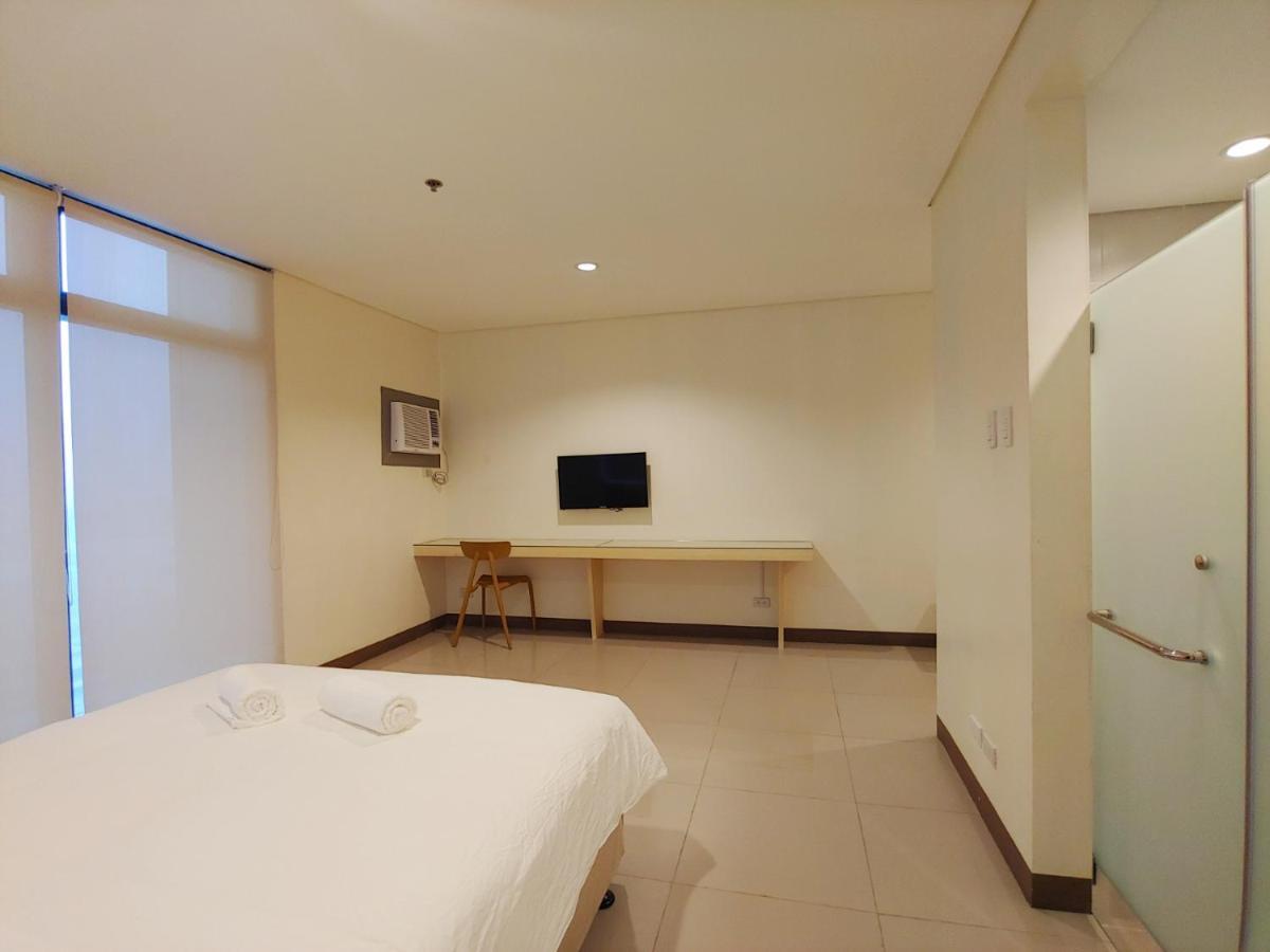 Kaizen Suites Manila Esterno foto