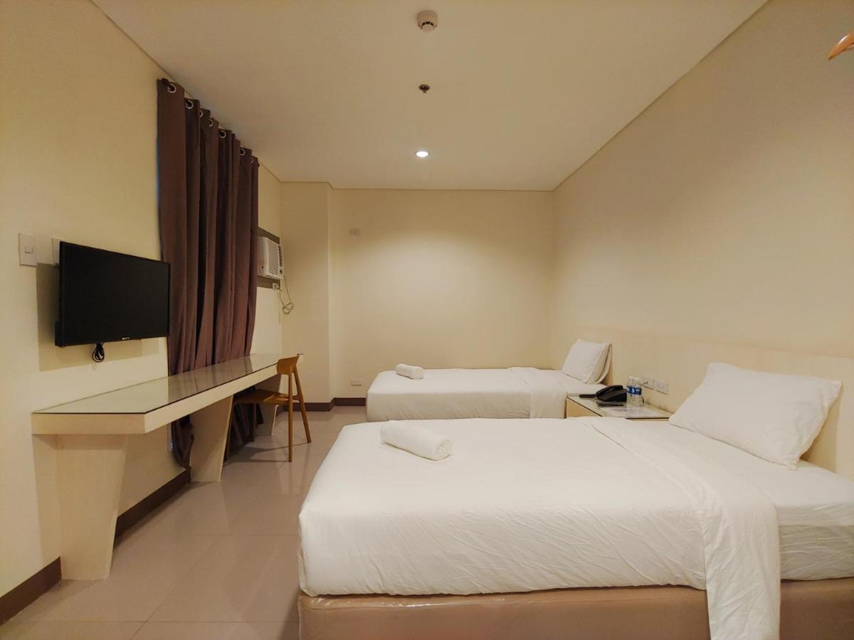 Kaizen Suites Manila Esterno foto
