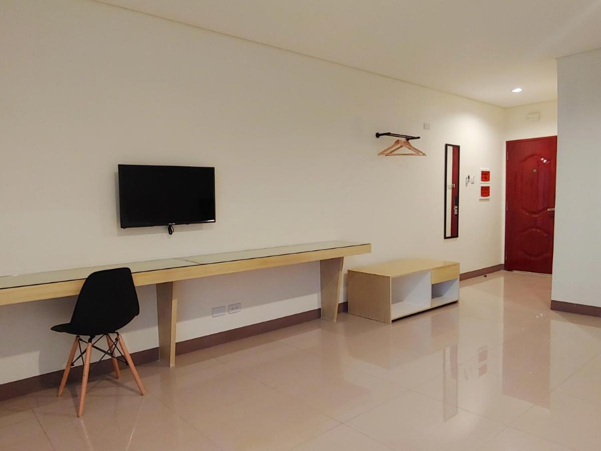 Kaizen Suites Manila Esterno foto