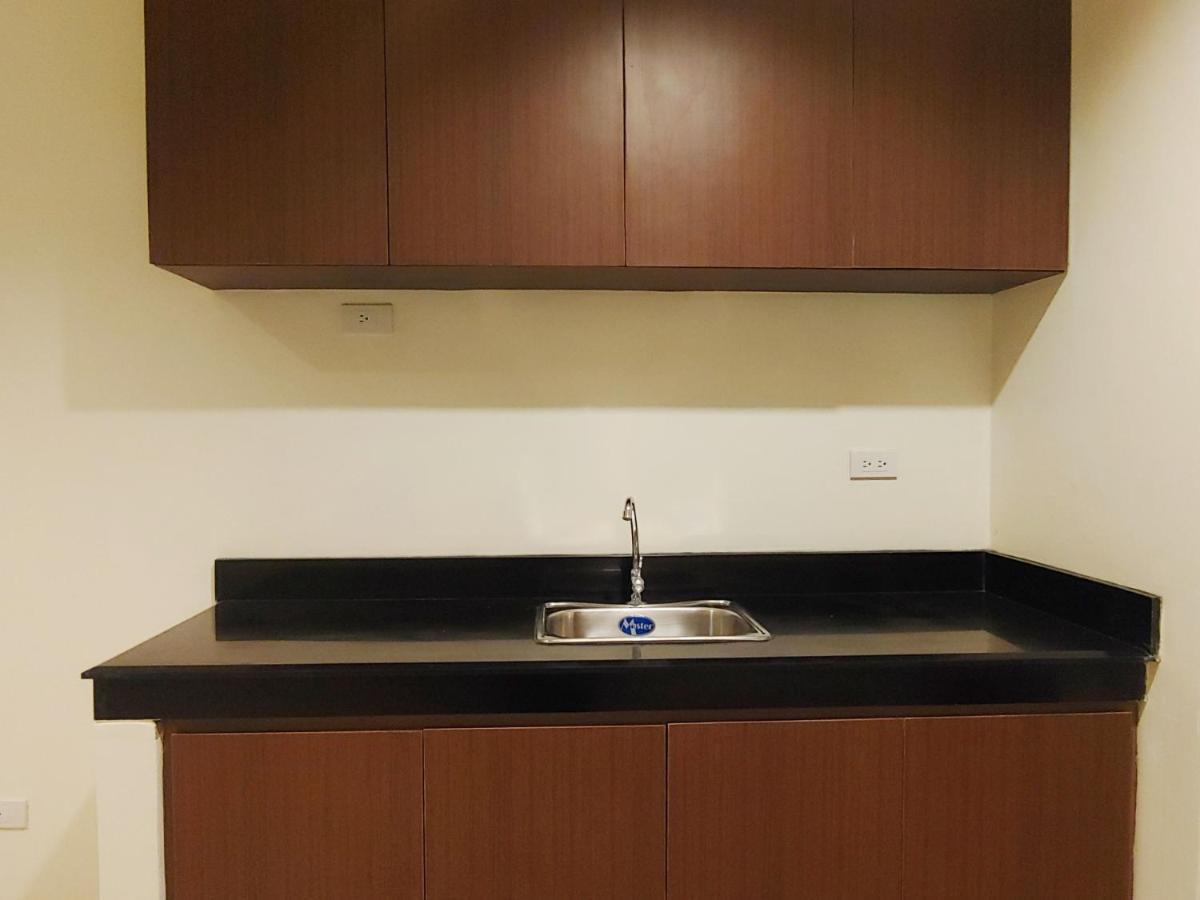 Kaizen Suites Manila Esterno foto