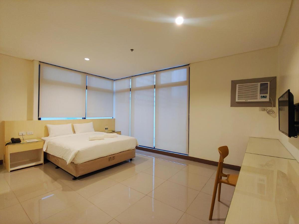Kaizen Suites Manila Esterno foto