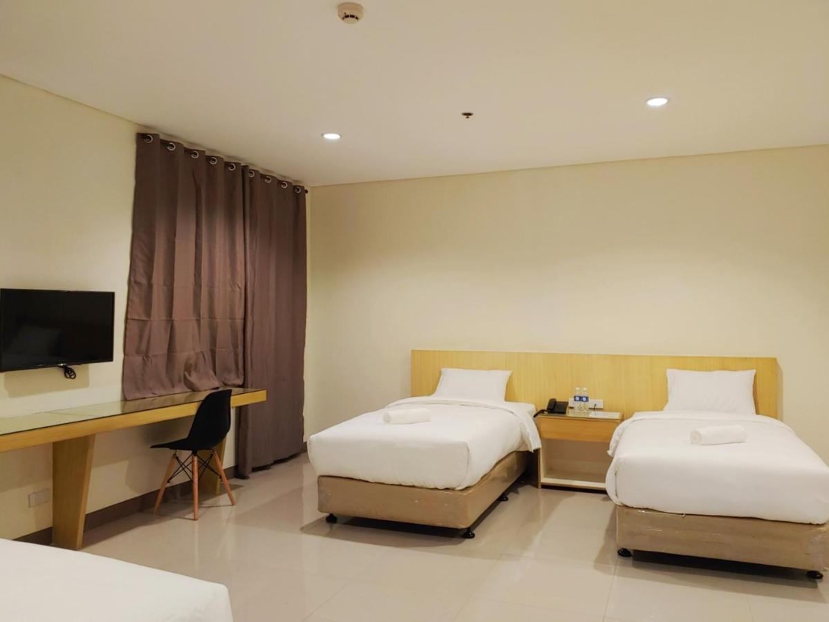 Kaizen Suites Manila Esterno foto