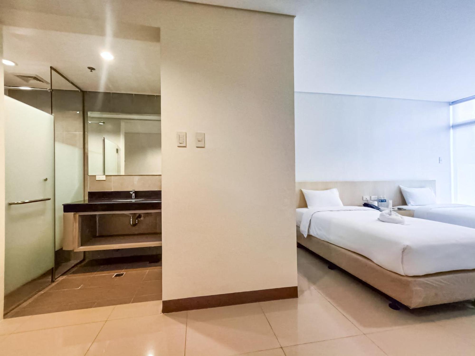 Kaizen Suites Manila Esterno foto