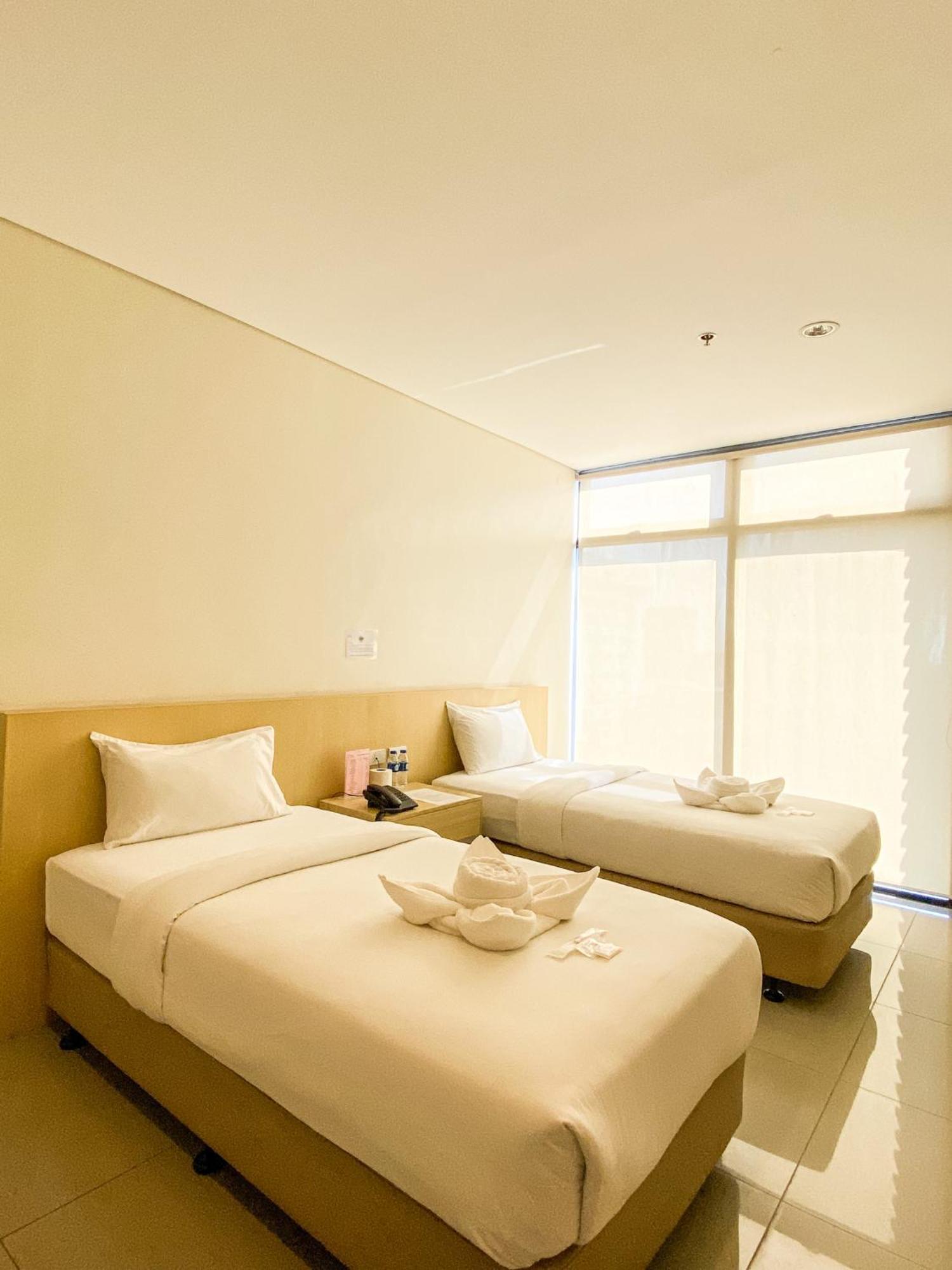 Kaizen Suites Manila Esterno foto