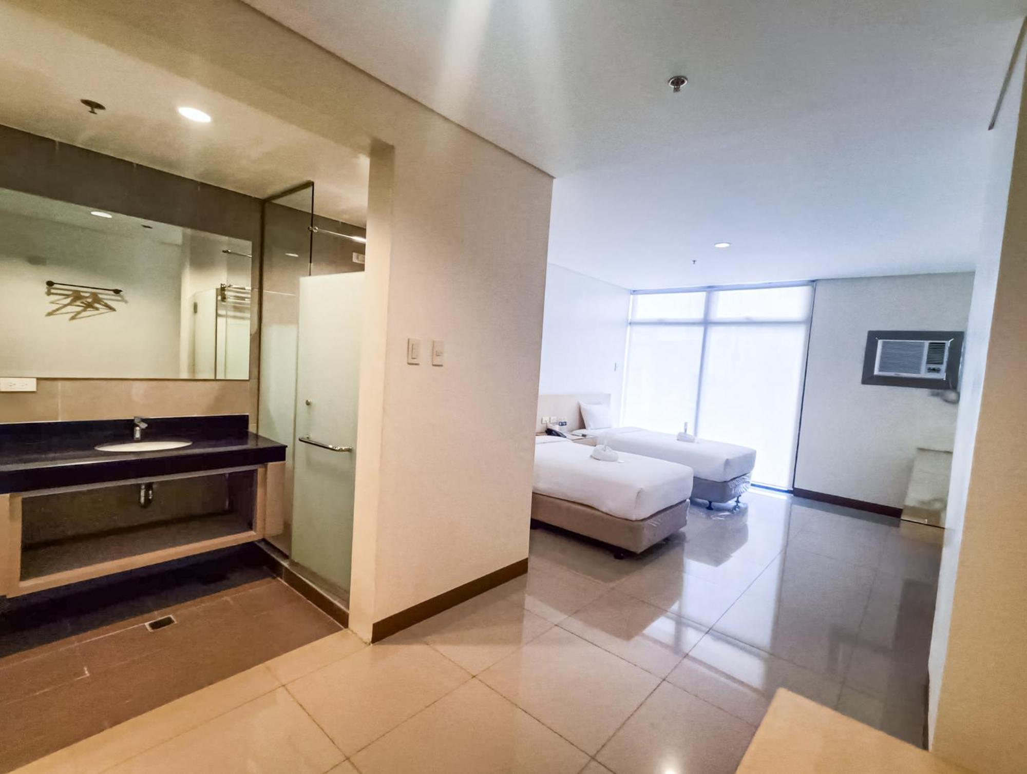 Kaizen Suites Manila Esterno foto